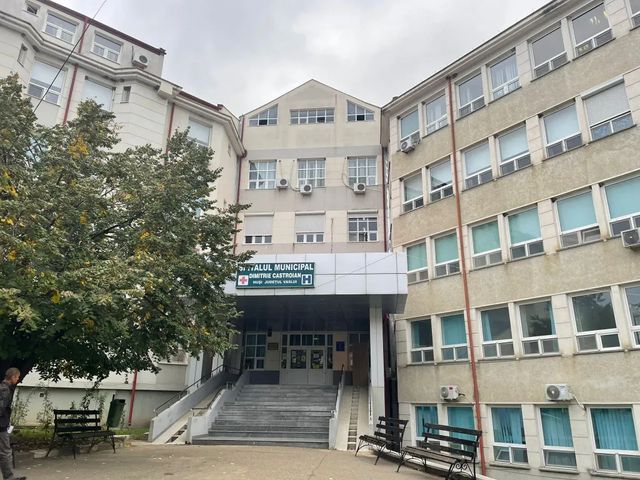 La 12 ani de la tragedie: familia unei fetițe moarte la Spitalul Huși primește despăgubiri de 400.000 euro