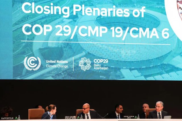 La COP29 se acerca al abismo entre espantadas, bloqueos y un cierre de cumbre por partes