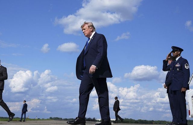USA a Izrael odloží chystané tvrdé údery na Írán, uvedl Trump