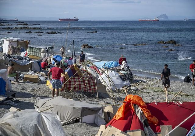 El Gobierno llama a frenar la violencia en Ceuta y exige al PP que sea «contundente» en su condena