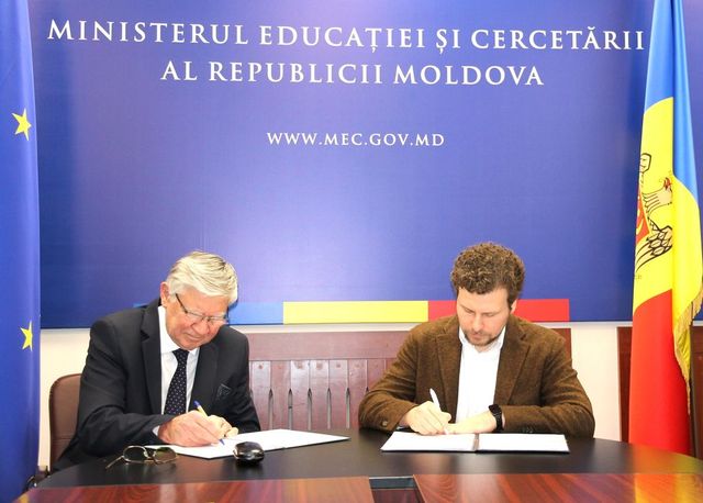 Tinerii pot obține burse de studii în Ungaria