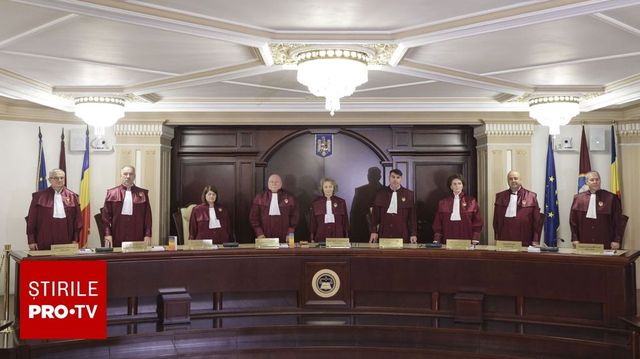 CCR dezbate sesizările la bugetele de stat