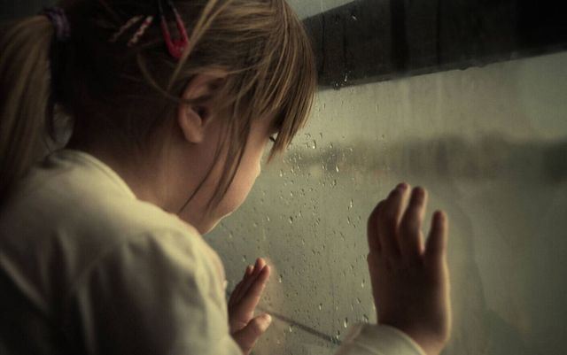 Ancheta educatoarei din Suceava care a agresat sexual trei fetițe a pornit de la coșmarurile uneia dintre ele