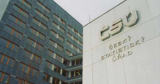 Důvěra v české ekonomice v březnu překvapivě vzrostla na své pětiměsíční maximum