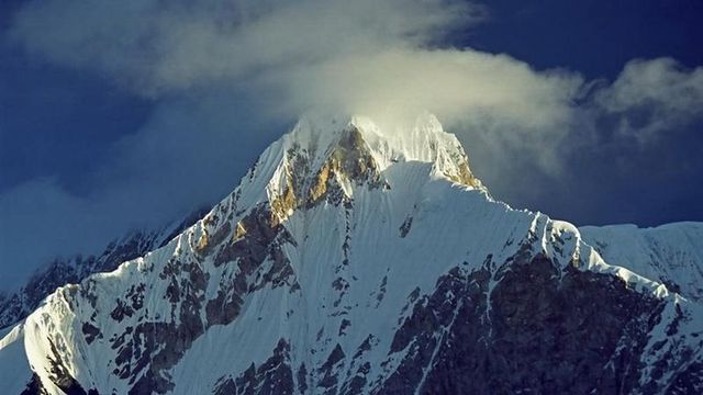Alpinista italiano muore in Kirghizistan dopo aver tentato di soccorrere una collega russa