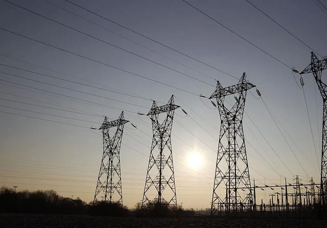 La parte fija de la factura eléctrica de las familias bajará un 1,3% en 2026