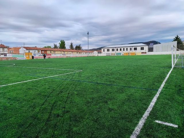 Un árbitro acaba en el hospital tras ser agredido por un futbolista juvenil de Cuenca