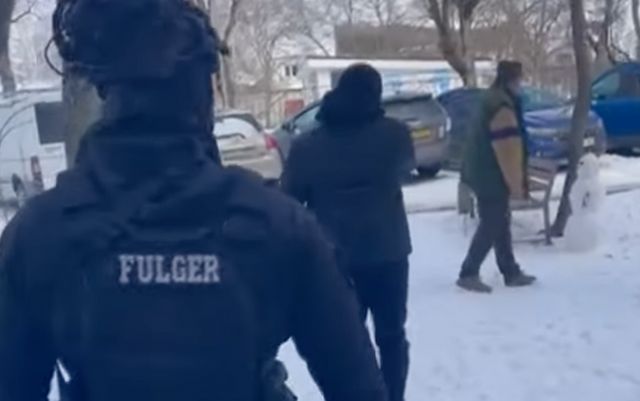 Trei adolescente și patru tinere – exploatate sexual în Chișinău