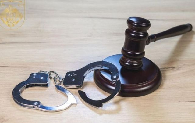 В Молдове пенсионер четыре года насиловал двух девочек