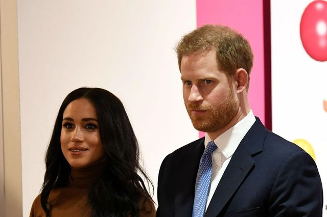 Harry e Meghan, abbracci agli sfollati per gli incendi a Los Angeles