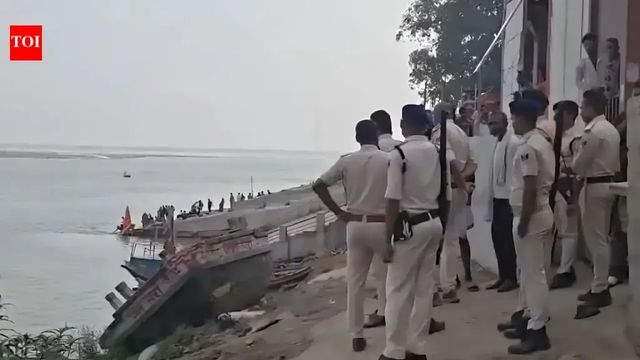 Two fishermen dead, one missing after boat capsizes in Nellore