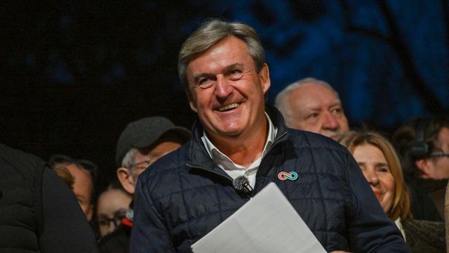 Kapitány István bejelentette, hogy visszaállítják a szülészorvos választást