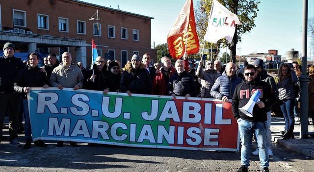 Jabil, parte l'iter per il licenziamento di 413 lavoratori