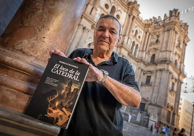 «Jamás hubo un duro del Estado para la catedral. La pagaron los malagueños»