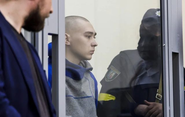 Primul rus judecat pentru crime de război în Ucraina a pledat vinovat
