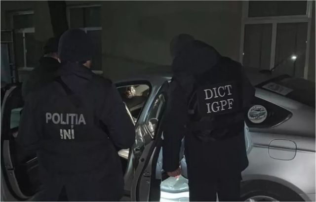 Patru persoane reținute după tentativa de jaf asupra migranților nepalezi