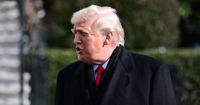 „O armadă masivă se îndreaptă spre Iran”. Trump amenință că flota este mai mare decât cea trimisă în Venezuela