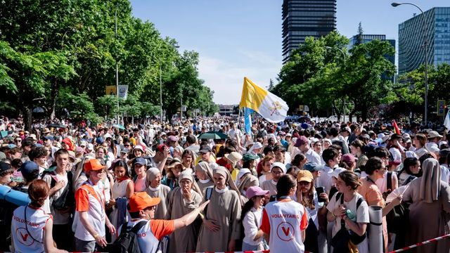 ¿Pueden denunciarte tus vecinos si organizas en casa una quedada para ver el Mundial? La Ley de Propiedad Horizontal lo deja claro