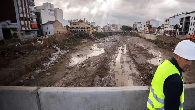 El juez archiva la denuncia contra los dirigentes de la CHJ y Emergencias por la dana