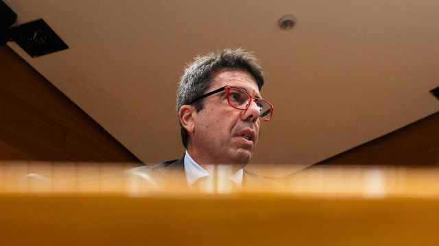 Mazón comparece hoy en el Congreso en la comisión de la dana, el escenario menos deseado