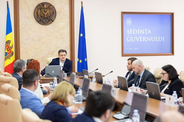 Правительство Речана потребует продления чрезвычайного положения в Молдове ещё на 60 дней