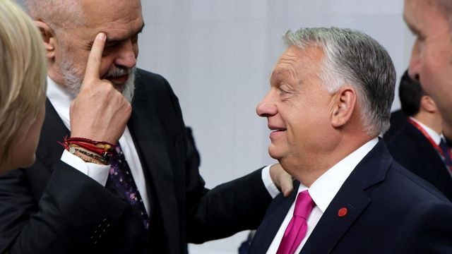 Orbán Viktor javasolni fogja, hogy induljon aláírásgyűjtés Brüsszel háborús tervei ellen