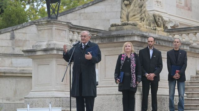 Átadták a gróf Batthyány Lajos-díjat és a gróf Zichy Antónia-díjat a Fiumei úti sírkertben