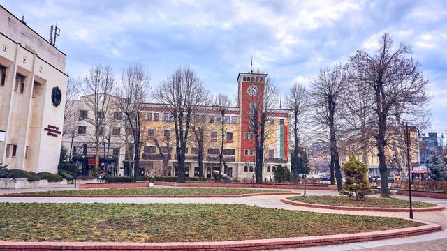 Община Хасково обяви безплатно паркиране в синята зона през почивните дни