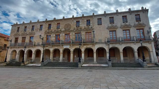 La Policía Judicial registra las dependencias del Ayuntamiento de Soria