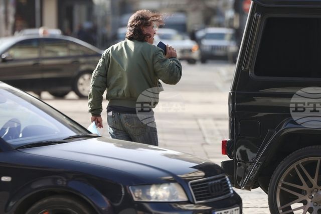 ГДПБЗН предупреждава за опасност от падащи предмети заради силния вятър в цяла България