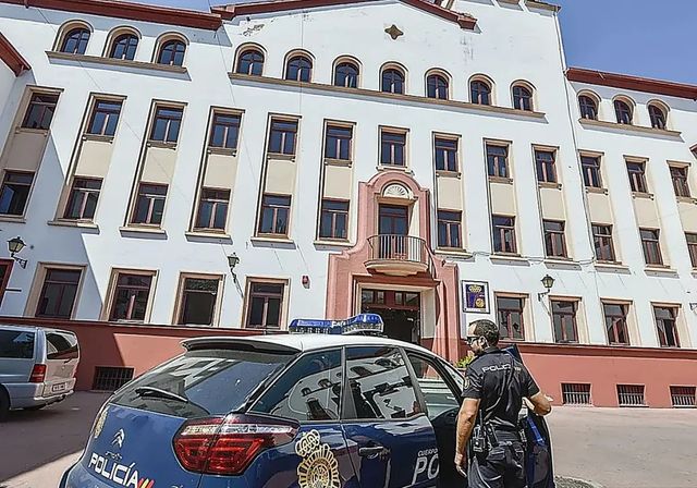 Detenido un hombre por robar en Las Terrazas