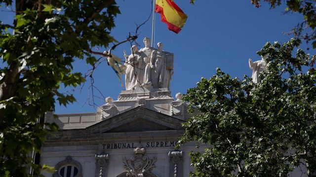 El PSOE presiona al Supremo con una recogida de firmas para salvar el voto de la Ley de Nietos