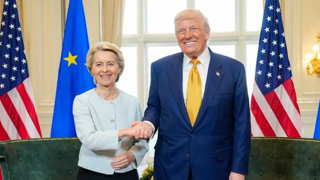 La UE renuncia a blindarse ante futuras amenazas de Trump para salvar el acuerdo comercial