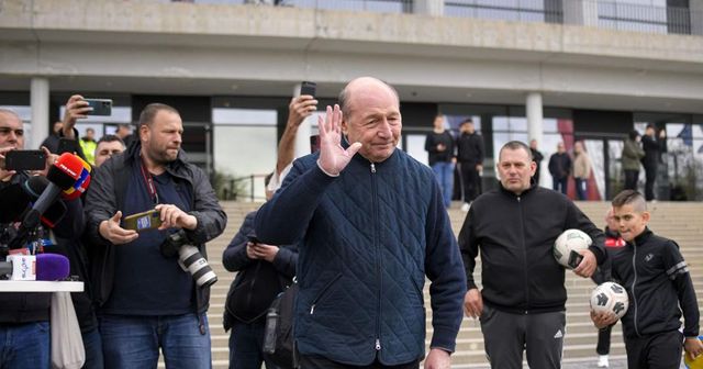 Traian Băsescu: Trump și Putin au fost bătuți măr de poporul maghiar