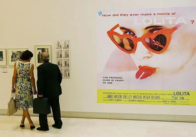 Condenado por acosar a su 'Lolita' con cartas de amor, regalos y mensajes sexuales