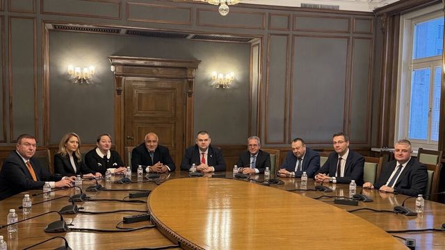 Теми и гости в сутрешните блокове на телевизиите за 22 октомври 2025 г.