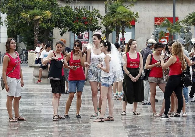 Multas de hasta 1.500 euros para las despedidas de soltero ruidosas en Valencia