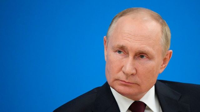 Putin navštívil Krym, média dávají cestu do souvislosti s výročím anexe