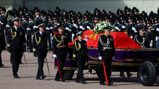 Tisícovky policistů dohlíží na pohřeb norského krále Haralda. Česko zastupuje Pavel