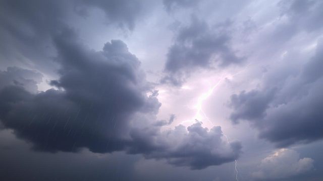 Ploi și temperaturi de până la 18 grade Celsius în București