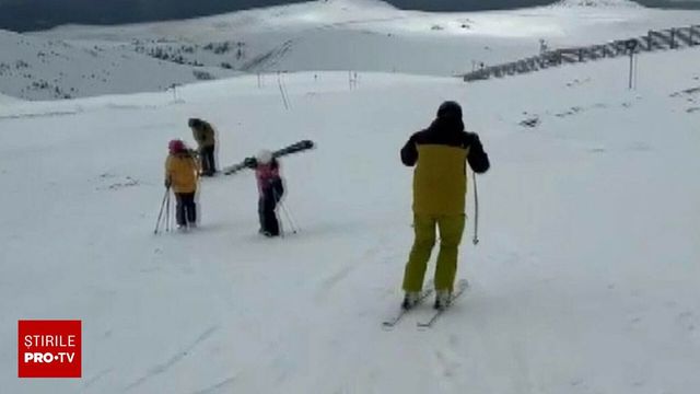 Domeniul schiabil din Sinaia, închis în ziua de Crăciun din cauza viscolului