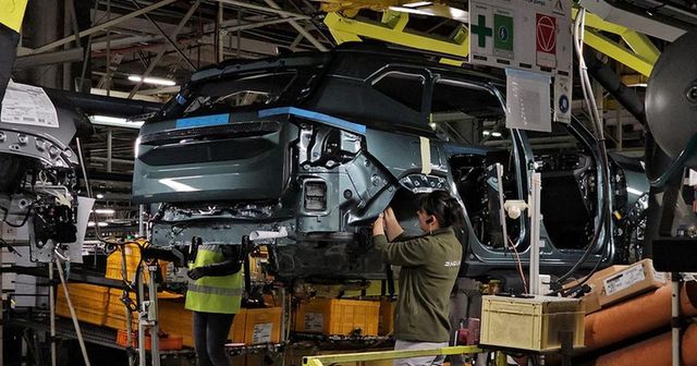 Dacia ar pregăti concedieri masive