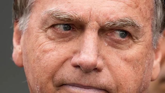 El expresidente de Brasil, Jair Bolsonaro, ingresado en cuidados intensivos