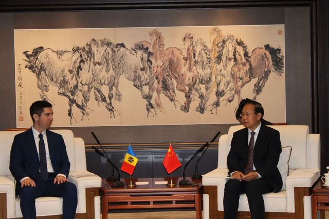 Mihai Popșoi s-a întâlnit cu omologul său chinez la Beijing