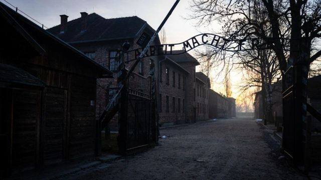 Ceremonii de comemorare a 80 de ani de la eliberarea lagărului nazist de la Auschwitz