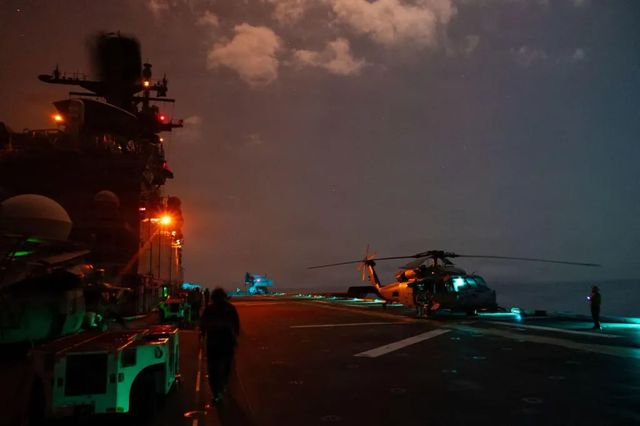 Trump anunță armistițiu de două săptămâni cu Iranul, condiționat de deschiderea Strâmtorii Ormuz