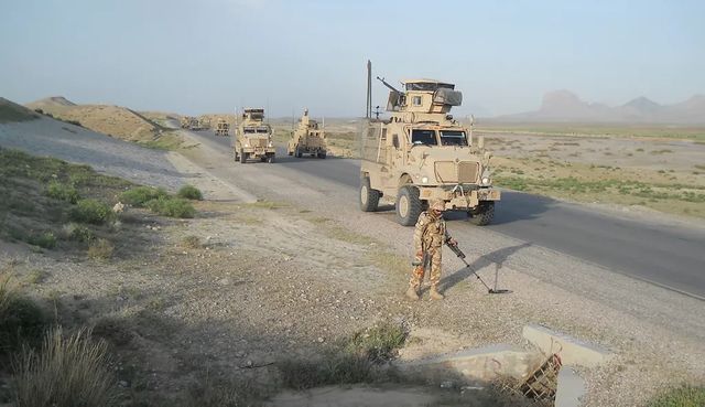 Doi militari români au fost răniți într-o explozie în Afganistan