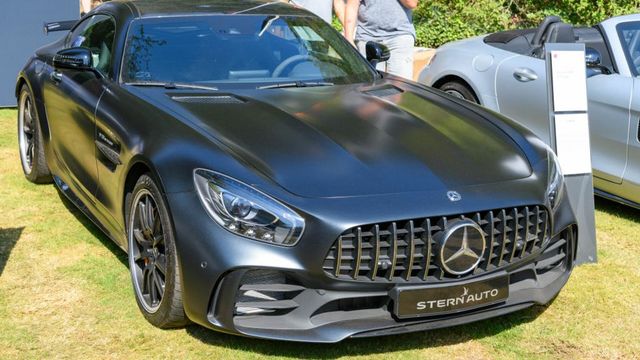 Autoturismele de lux, în vizorul ANAF