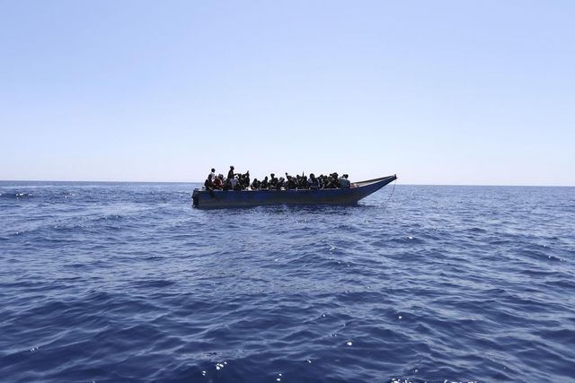 Migranti, a Lampedusa arrivate altre 102 persone