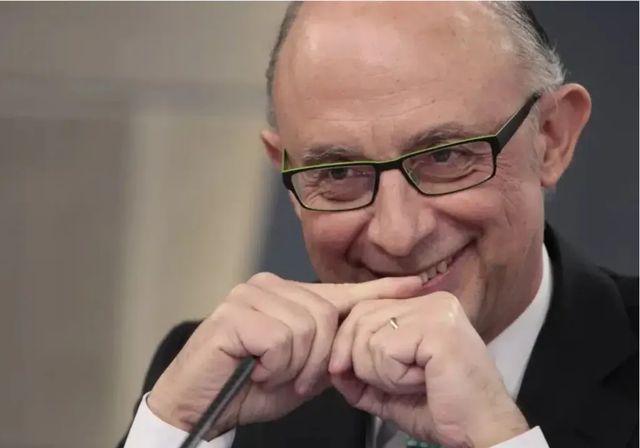 Montoro, claves de la red acusada de traficar con el BOE